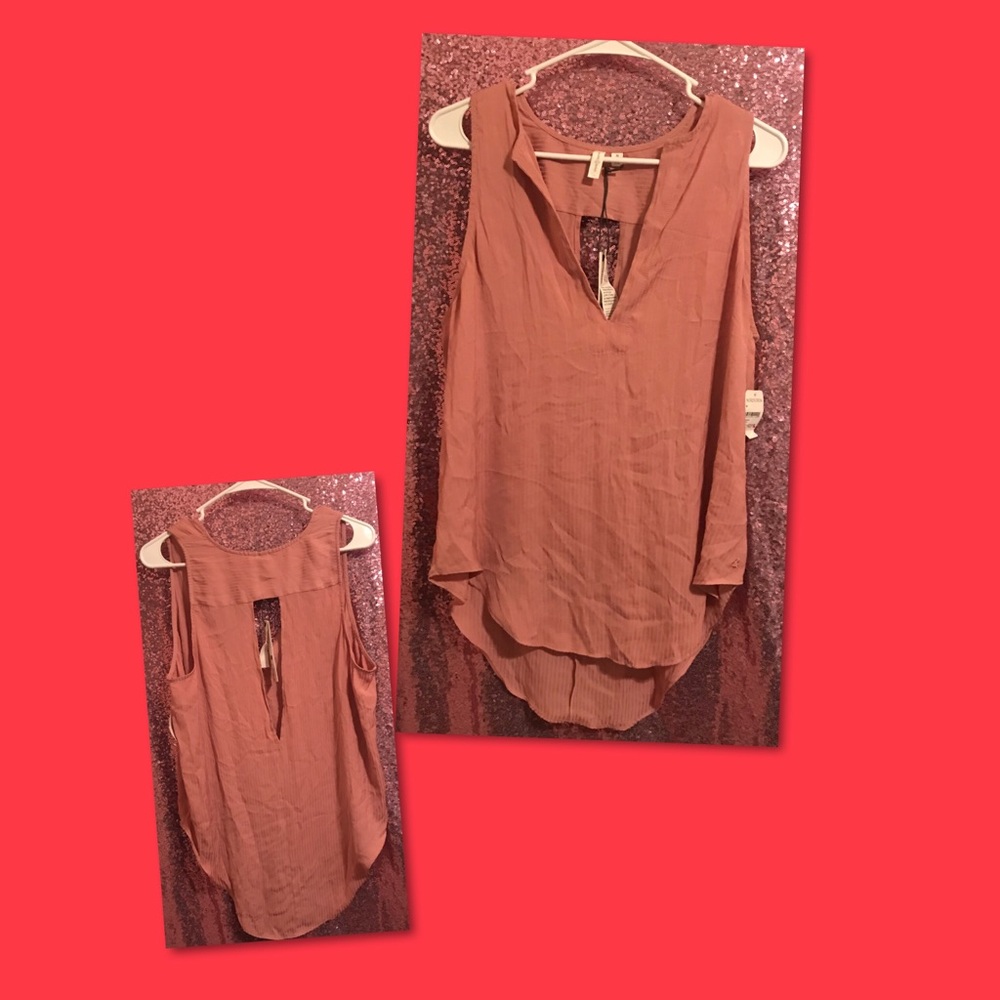 Tank top size medium